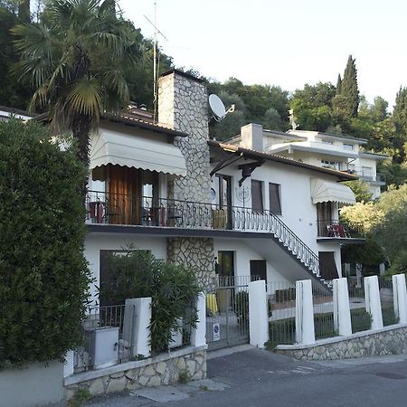 Villa De Ros Salò Exteriör bild
