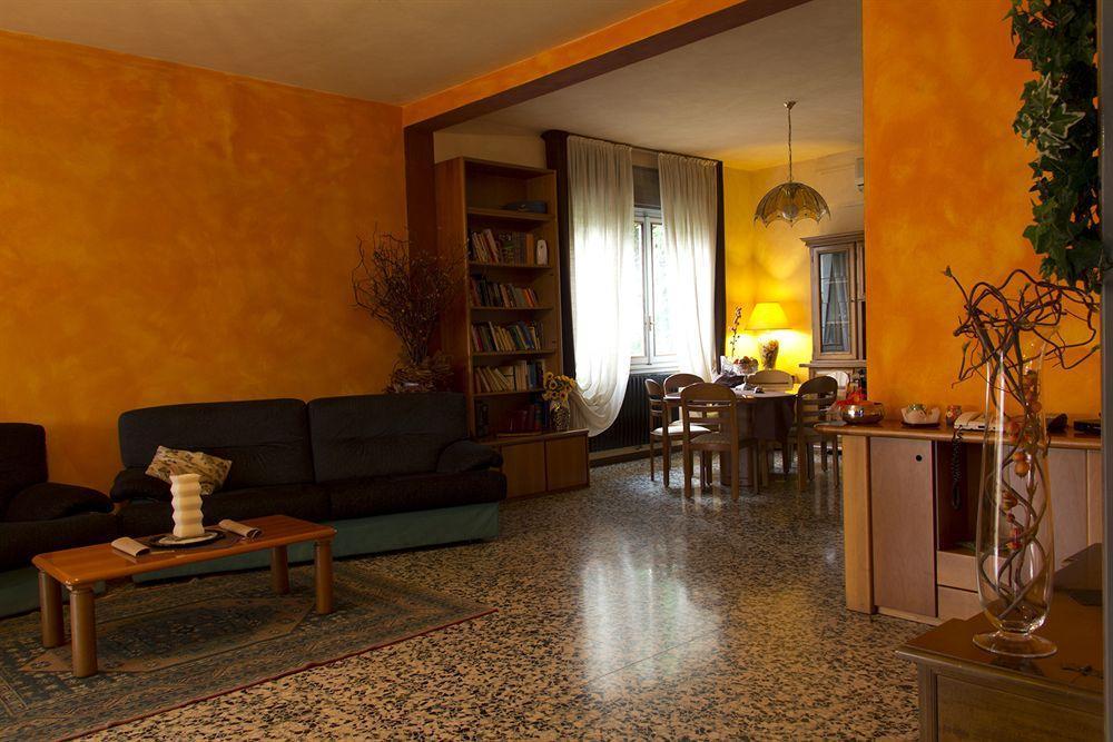 Villa De Ros Salò Exteriör bild