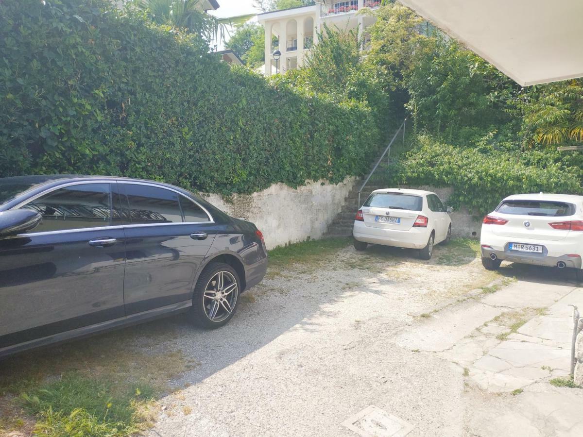Villa De Ros Salò Exteriör bild